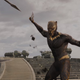 No, este no es Black Panther. Es el villano de la película, Erik Killmonger.